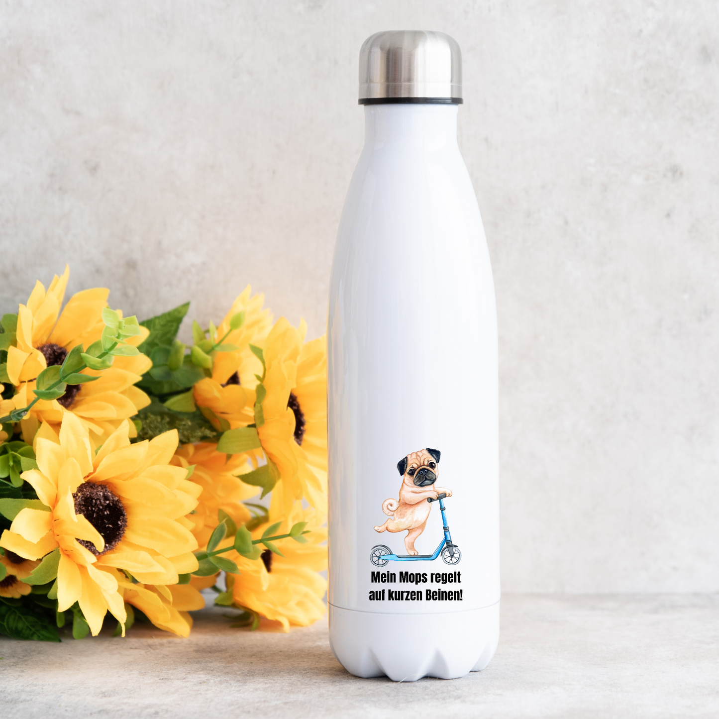 Mein Mops regelt auf kurzen Beinen. - Thermoflasche 500ml
