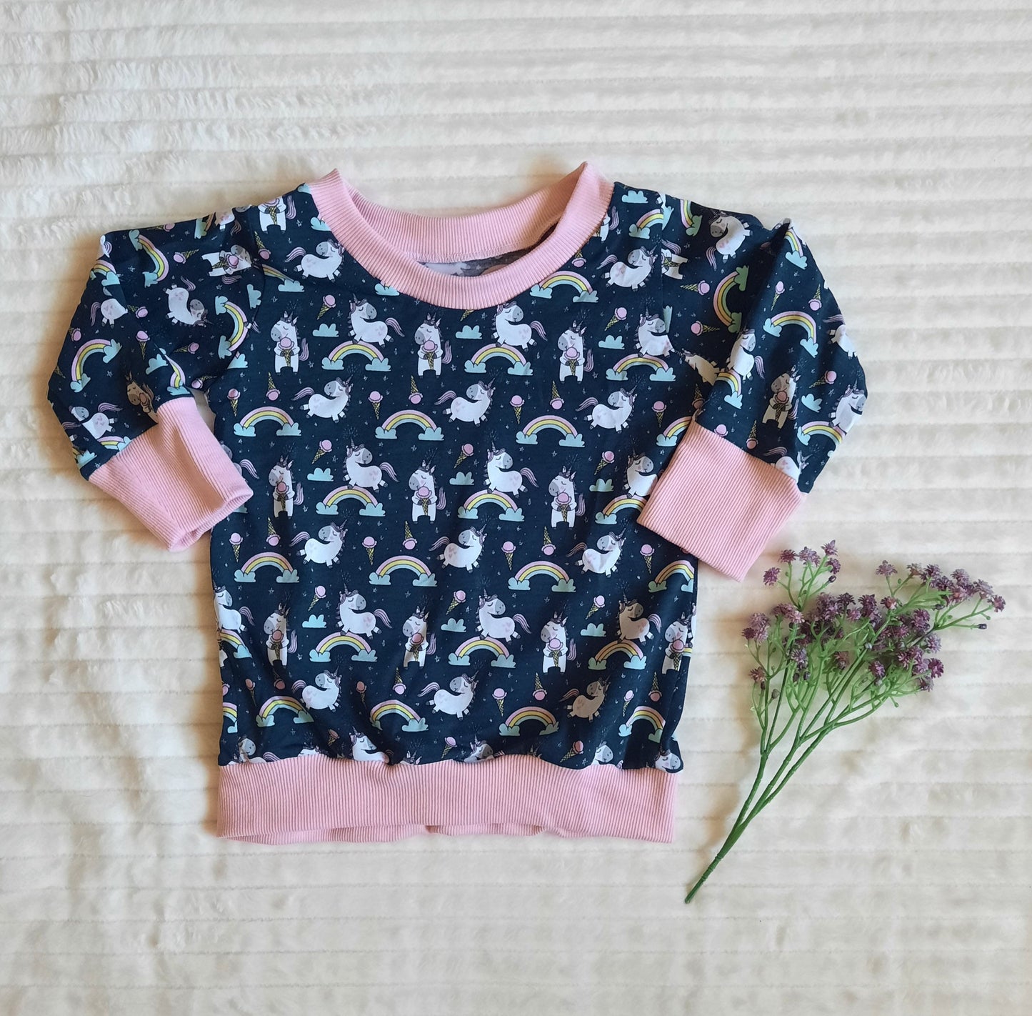 Hoodie / Pullover Gr. 92/98 - Mädchen, Einhörner, Regenbogen, Magisch