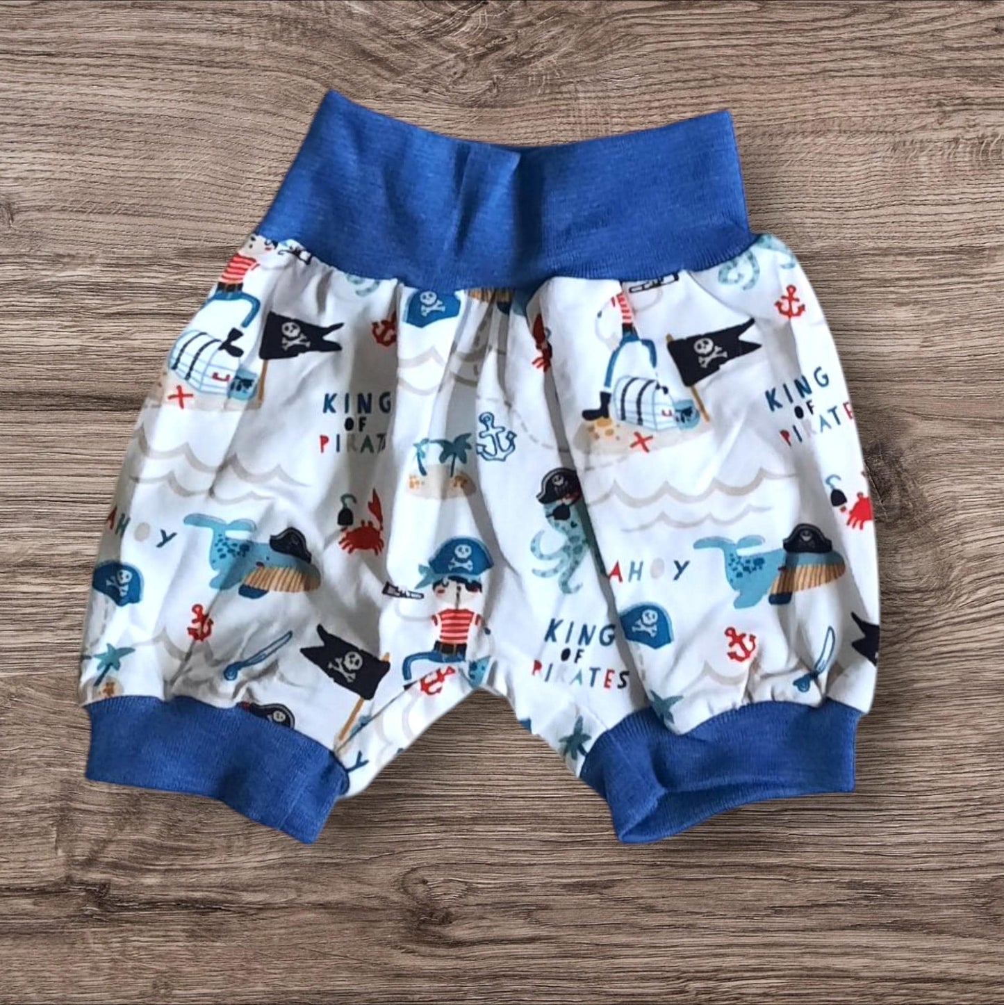 Größe 68/74, Kurze Hose, Pumphose, Jersey, krabben, Pirat, Oktopus, Maritim