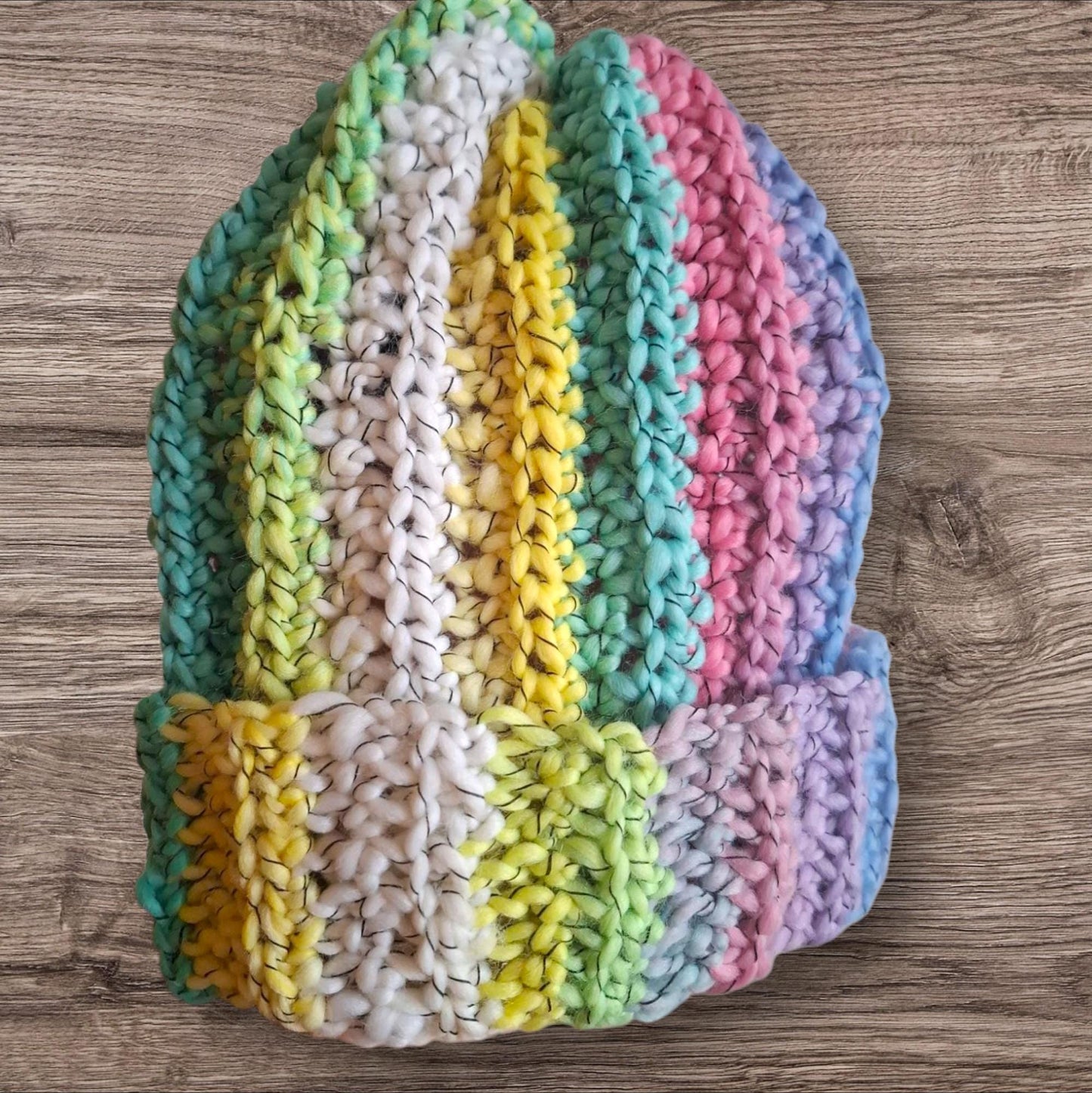 Gestrickte Beanie / Mütze, mit Bommel, Einheitsgröße ca. 53-60cm