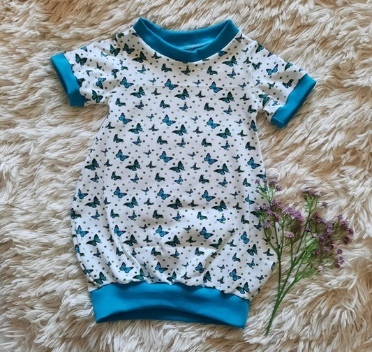 Größe  98 -Süßes Ballonkleid kurzärmlig, Schmetterlinge, weiß, türkis