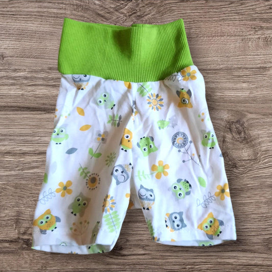 Größe 62/68 Kurze Hose, Radlerhose, Eulen, grün, Sommer