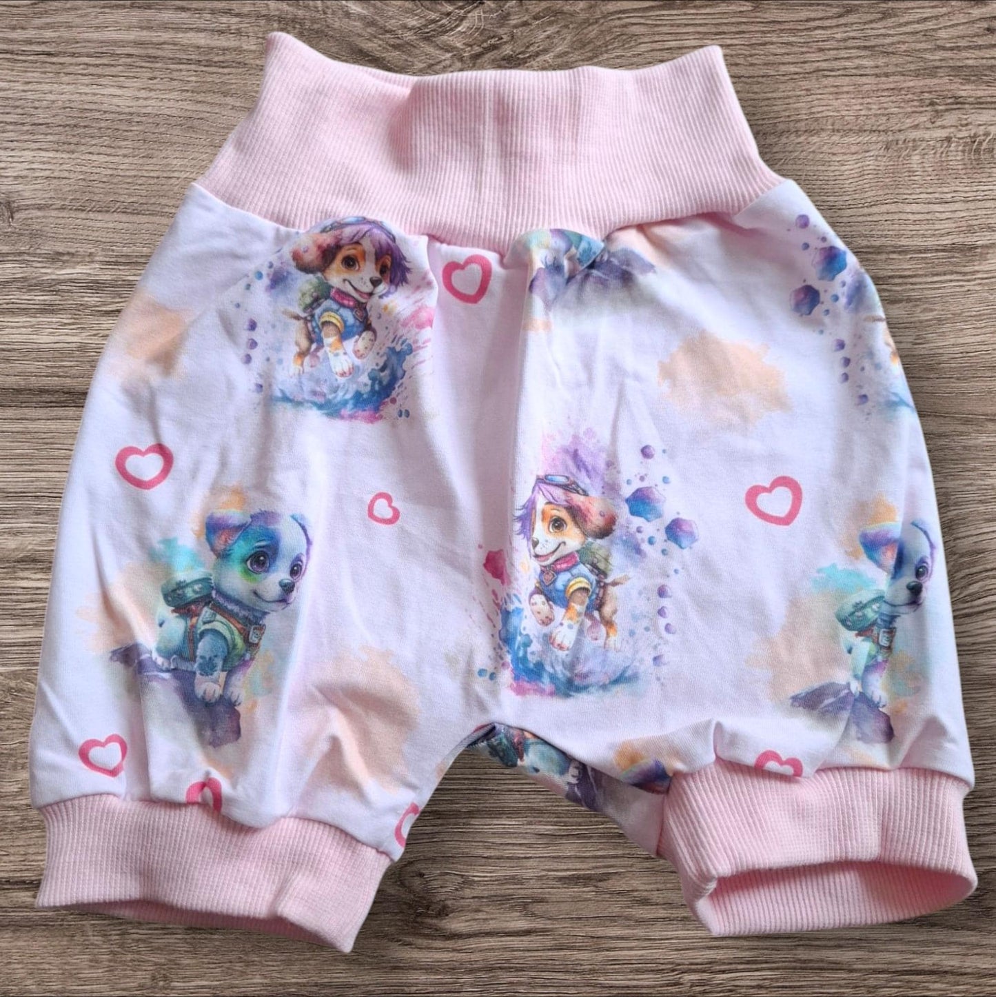 Größe 110/116, Kurze Hose, Pumphose, Jersey, rosa, Hunde, Feuerwehrhund, Polizeihund