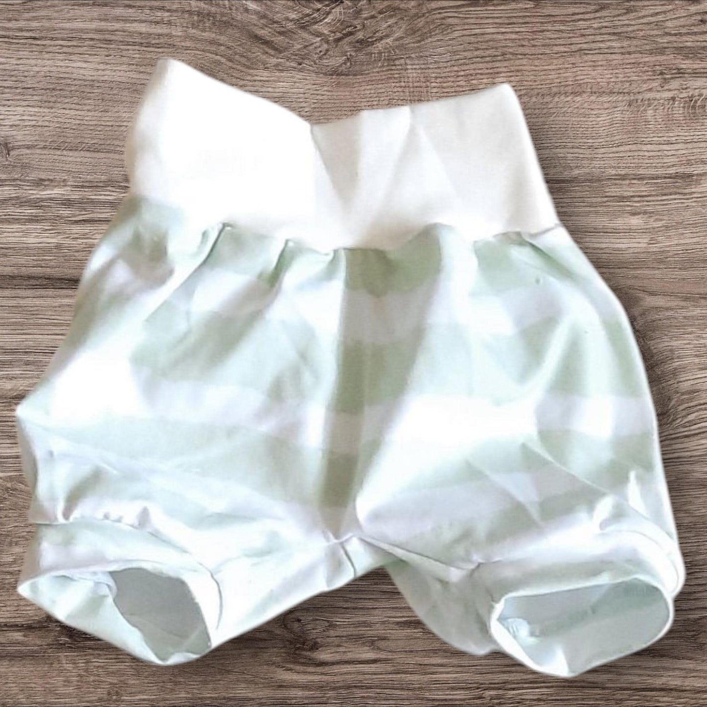 Größe 68/74 kurze Pumphose, Jersey, weiß-mint-gestreift