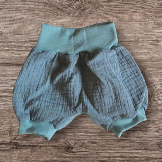Größe 56/62 kurze Pumphose, grün, grau, Musselin,