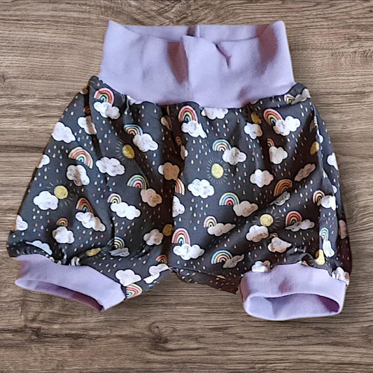 Größe 98/104, Kurze Hose, Pumphose, Jersey, Regenbogen