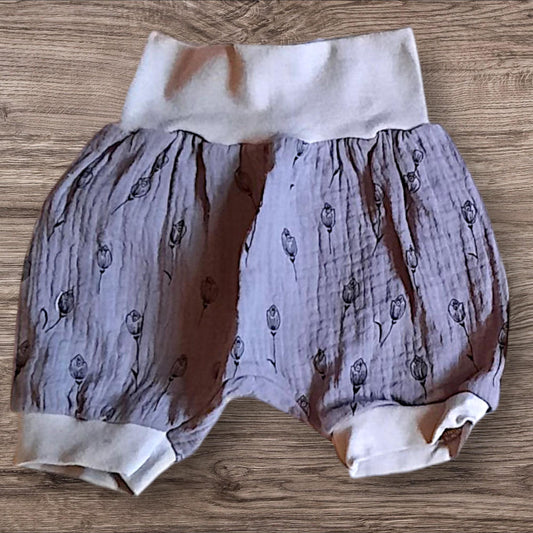 Größe 80/92, Kurze Hose, Pumphose, Musselin,grau, Blumen, Tulpen