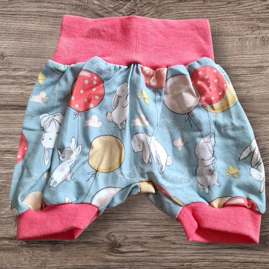 Größe 50/56 Kurze Hose, Pumphose, Jersey, pink, blau, Hasen, Häschen, Luftballons