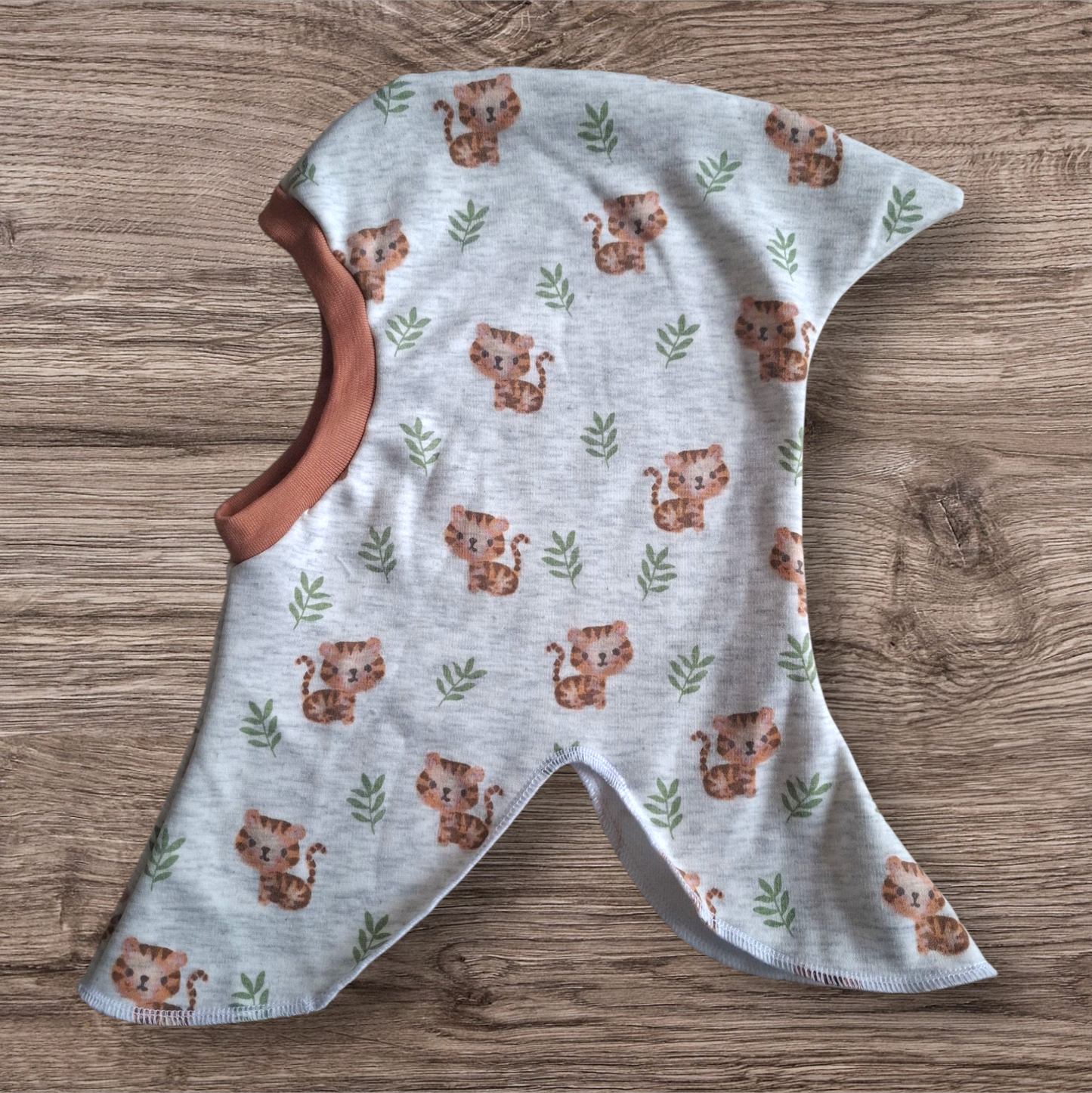 Alpenfleece-Schlupfmützen Tiger